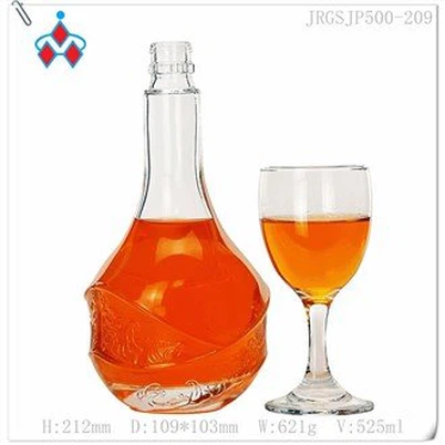 Vieille bouteille en verre de cognac